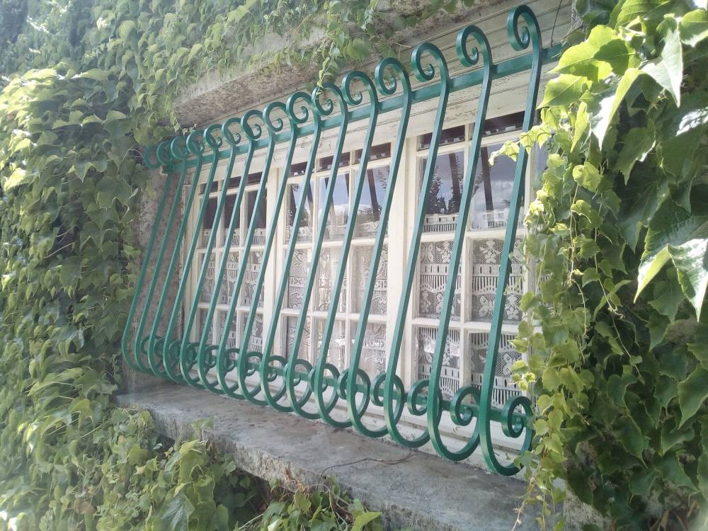 ferronnerie d'art fenêtre (1)